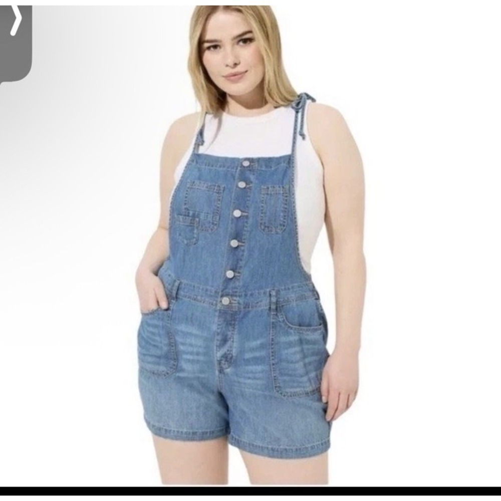 Torrid Shortall Lightweight Denim Blue womans size 14 overalls y2k